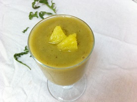 Exotische Ananas im Glas